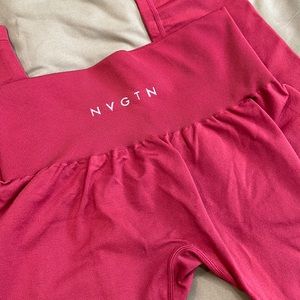 Carmine Solid Seamless NVGTN leggings